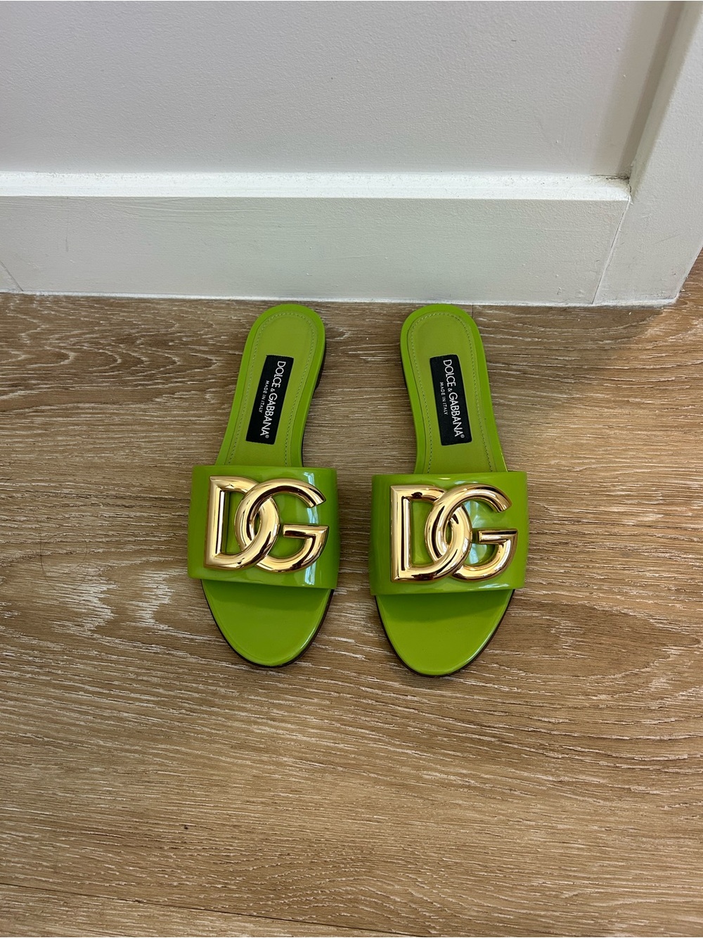 Dolce & Gabbana Lime Green Logo Slide Sandals with Gold Emblem - Picture 2 of 5